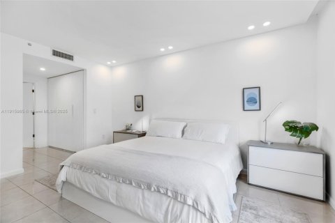 Купить кондоминиум в Майами, Флорида 2 спальни, 100.52м2, № 1970640 - фото 19