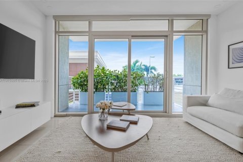 Купить кондоминиум в Майами, Флорида 2 спальни, 100.52м2, № 1970640 - фото 9