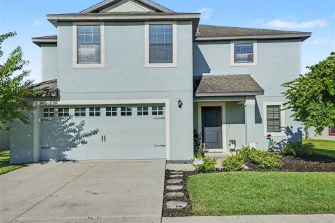 Casa en Lakeland, Florida 4 dormitorios, 211.54 m2 № 2386020