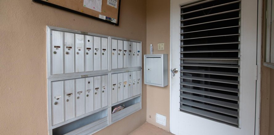 Condominio en West Palm Beach, Florida, 1 dormitorio № 1118043