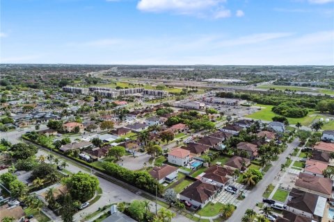 Villa ou maison à louer à Homestead, Floride: 3 chambres, 152.45 m2 № 2154503 - photo 23