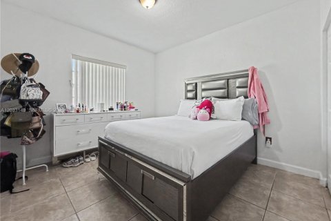Villa ou maison à louer à Homestead, Floride: 3 chambres, 152.45 m2 № 2154503 - photo 13