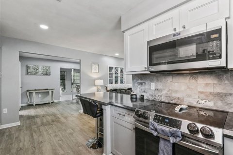 Villa ou maison à vendre à Umatilla, Floride: 2 chambres, 169.55 m2 № 1835185 - photo 13