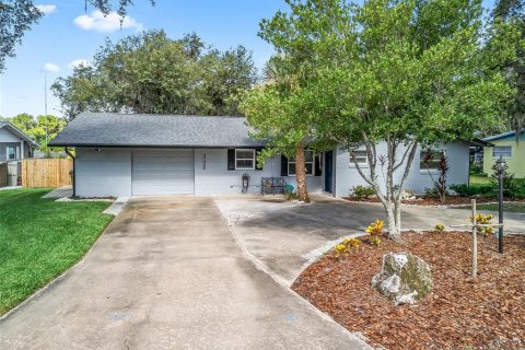 Villa ou maison à vendre à Umatilla, Floride: 2 chambres, 169.55 m2 № 1835185 - photo 4