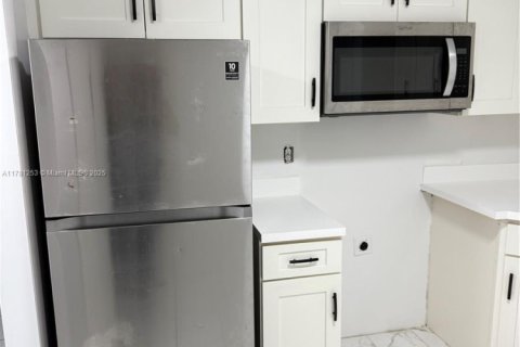 Condominio en venta en Lauderhill, Florida, 2 dormitorios, 101.08 m2 № 1937906 - foto 6