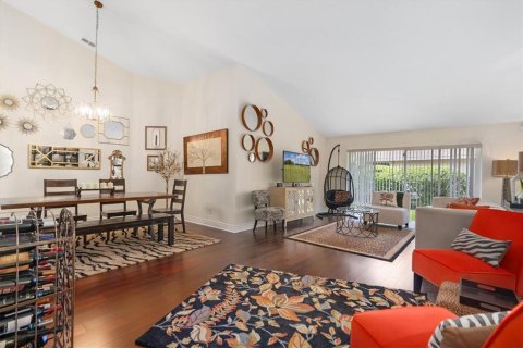 Casa en venta en Tampa, Florida, 4 dormitorios, 323.11 m2 № 1584028 - foto 10