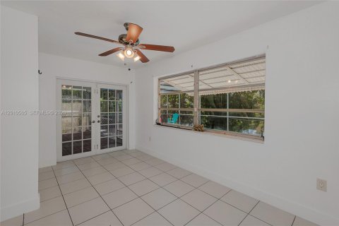 Villa ou maison à louer à Sunrise, Floride: 4 chambres, 126.35 m2 № 2073288 - photo 14