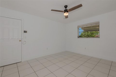 Villa ou maison à louer à Sunrise, Floride: 4 chambres, 126.35 m2 № 2073288 - photo 22