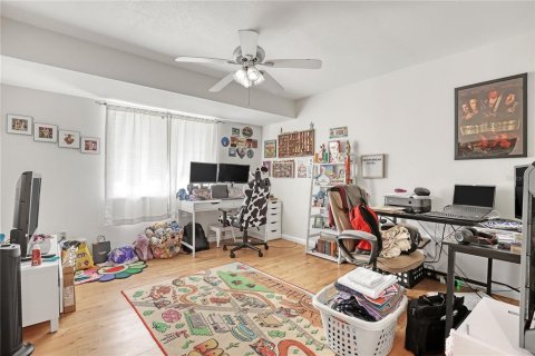 House in Palm Bay, Florida 3 bedrooms, 155.8 sq.m. № 1802051 - photo 30