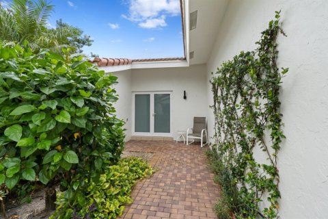 Villa ou maison à vendre à Delray Beach, Floride: 3 chambres, 192.21 m2 № 2188697 - photo 2
