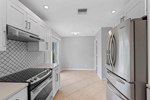 Villa ou maison à vendre à Delray Beach, Floride: 3 chambres, 192.21 m2 № 2188697 - photo 11