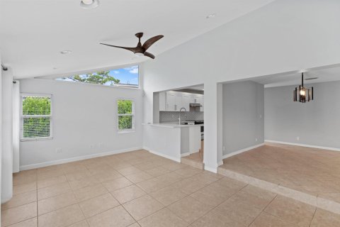 Villa ou maison à vendre à Delray Beach, Floride: 3 chambres, 192.21 m2 № 2188697 - photo 8
