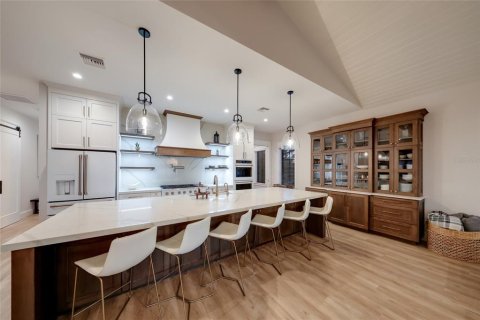 Купить виллу или дом в Брейдентон, Флорида 12 комнат, 290.04м2, № 2429591 - фото 30
