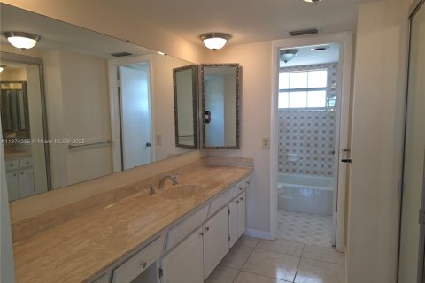 Condominio en alquiler en Lauderdale Lakes, Florida, 2 dormitorios, 96.99 m2 № 1925931 - foto 14