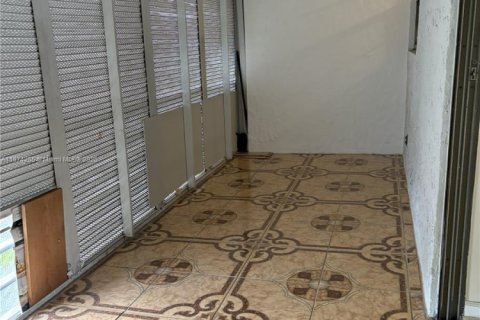 Condominio en alquiler en Lauderdale Lakes, Florida, 2 dormitorios, 96.99 m2 № 1925931 - foto 7