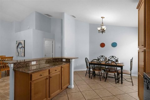 Casa en venta en Davenport, Florida, 5 dormitorios, 205.13 m2 № 1822281 - foto 11