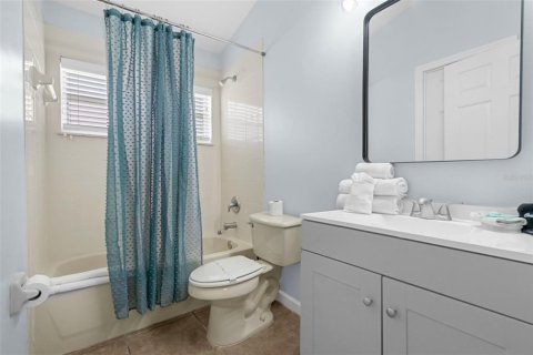 Casa en venta en Davenport, Florida, 5 dormitorios, 205.13 m2 № 1822281 - foto 15
