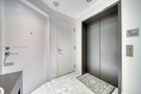 Купить кондоминиум в Майами, Флорида 2 спальни, 116.22м2, № 2054781 - фото 4