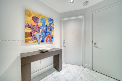 Купить кондоминиум в Майами, Флорида 2 спальни, 116.22м2, № 2054781 - фото 5