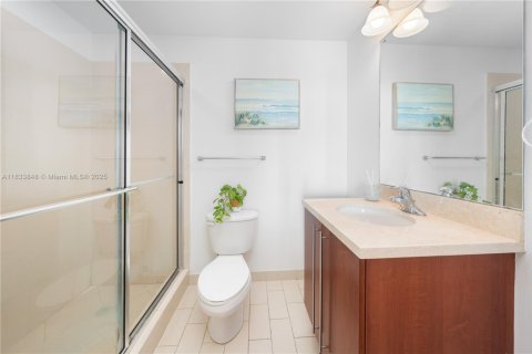 Condo in Miami, Florida, 2 bedrooms  № 1818772 - photo 19