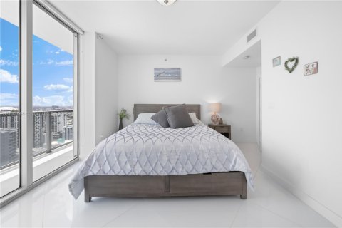 Condo in Miami, Florida, 2 bedrooms  № 1818772 - photo 14