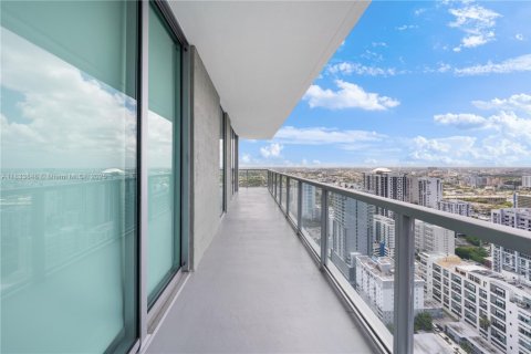 Condo in Miami, Florida, 2 bedrooms  № 1818772 - photo 22