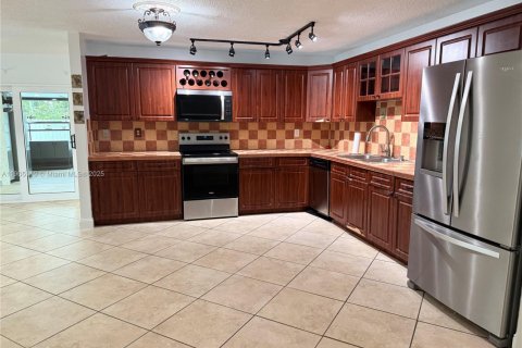 Купить виллу или дом в Хайалиа, Флорида 4 спальни, 205.96м2, № 1955904 - фото 6