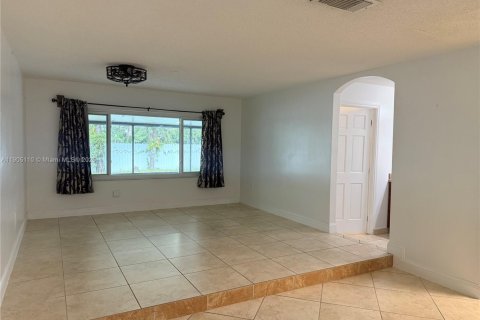 Купить виллу или дом в Хайалиа, Флорида 4 спальни, 205.96м2, № 1955904 - фото 3