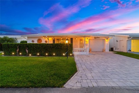 Casa en Boynton Beach, Florida 2 dormitorios, 150.87 m2 № 2110527
