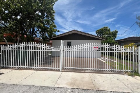 Apartamento en Miami, Florida 2 dormitorios, 60.39 m2 № 1981538