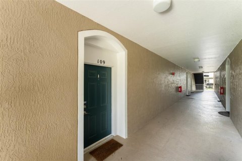 Condominio en venta en Altamonte Springs, Florida, 3 dormitorios, 112.23 m2 № 1880849 - foto 2