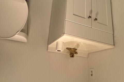 Condominio en alquiler en West Palm Beach, Florida, 1 dormitorio, 63.55 m2 № 1121463 - foto 1