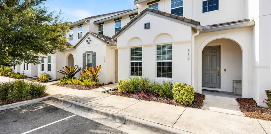 Townhouse in Davenport, Florida 4 bedrooms, 182.09 sq.m. № 1663332
