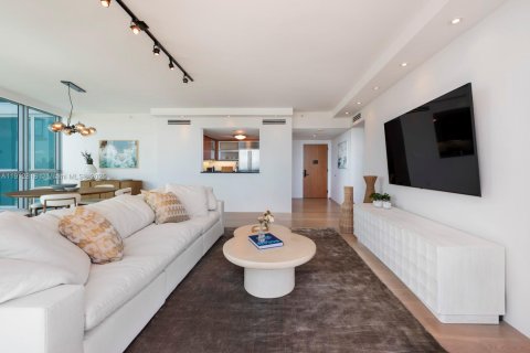 Condominio en venta en Miami Beach, Florida, 2 dormitorios, 122.26 m2 № 2088999 - foto 4