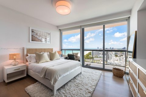 Condominio en venta en Miami Beach, Florida, 2 dormitorios, 122.26 m2 № 2088999 - foto 16