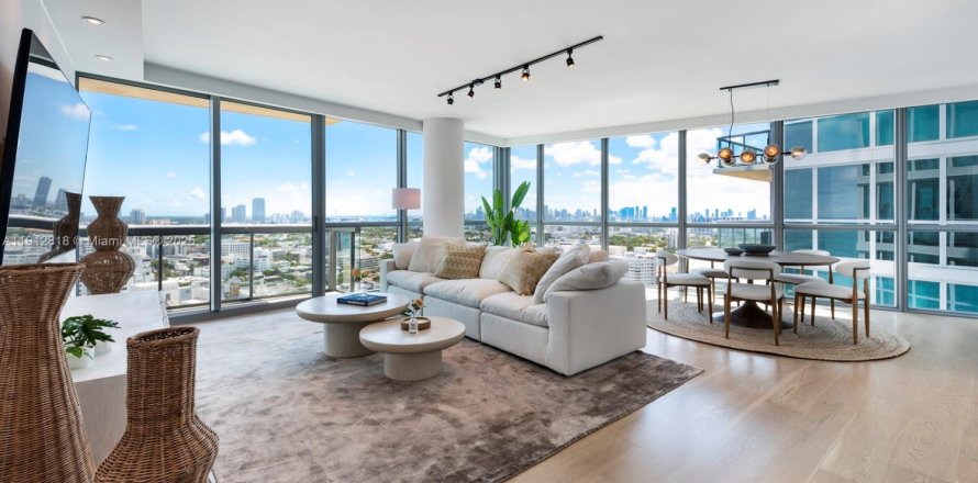 Condominio en Miami Beach, Florida, 2 dormitorios  № 2088999