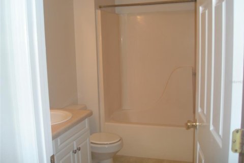House in Deltona, Florida 3 bedrooms, 162.76 sq.m. № 2379249 - photo 4