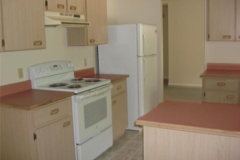 House in Deltona, Florida 3 bedrooms, 162.76 sq.m. № 2379249 - photo 3