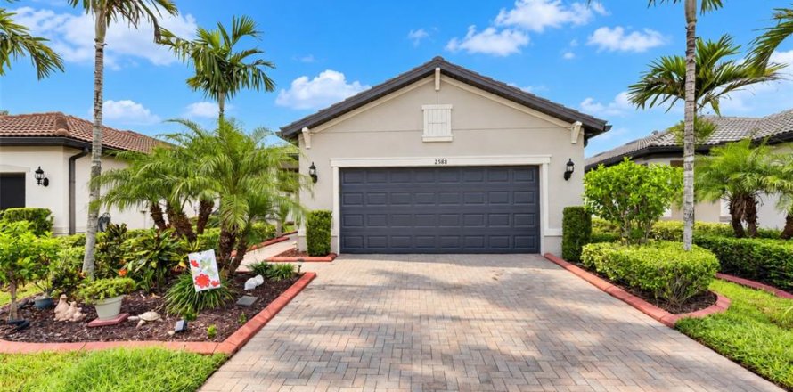 Casa en North Port, Florida 3 dormitorios, 146.23 m2 № 2417049