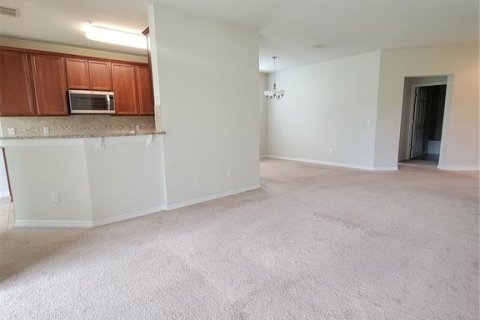 Condominio en alquiler en Davenport, Florida, 2 dormitorios, 139.73 m2 № 1765231 - foto 8