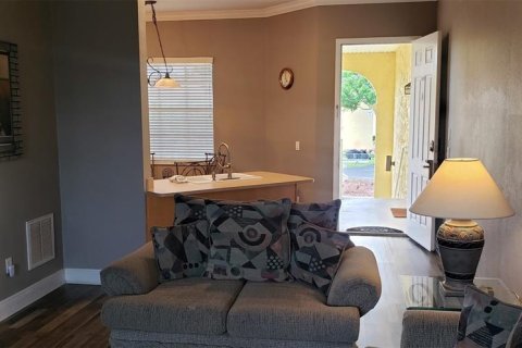 Condo in Land O' Lakes, Florida, 1 bedroom № 2092573 - photo 4