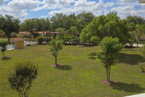 Condo in Land O' Lakes, Florida, 1 bedroom № 2092573 - photo 10