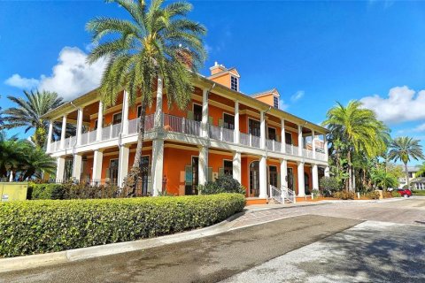 House in Apollo Beach, Florida 3 bedrooms, 182.65 sq.m. № 1823193 - photo 6