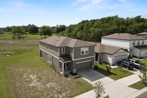 House in Dade City, Florida 5 bedrooms, 257.9 sq.m. № 1735051 - photo 23