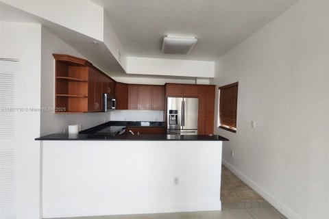 Copropriété à vendre à Miami, Floride: 2 chambres, 83.05 m2 № 1977298 - photo 12