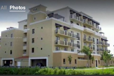 Copropriété à vendre à Miami, Floride: 2 chambres, 83.05 m2 № 1977298 - photo 3