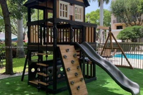 Copropriété à vendre à Miami, Floride: 2 chambres, 83.05 m2 № 1977298 - photo 5