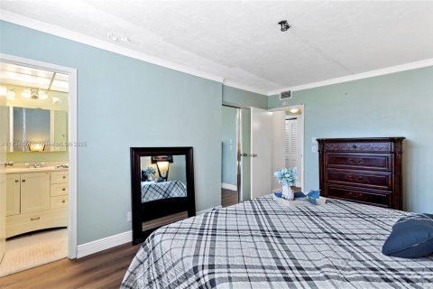 Condo in Lauderdale Lakes, Florida, 2 bedrooms  № 1487580 - photo 8