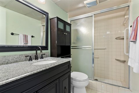 Condo in Lauderdale Lakes, Florida, 2 bedrooms  № 1487580 - photo 5