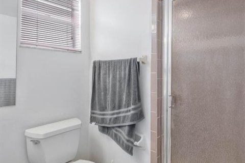 Condo in New Port Richey, Florida, 2 bedrooms  № 2167272 - photo 17